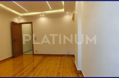 Apartment - 3 Bedrooms - 2 Bathrooms for sale in Al Ekbal St. - Laurent - Hay Sharq - Alexandria