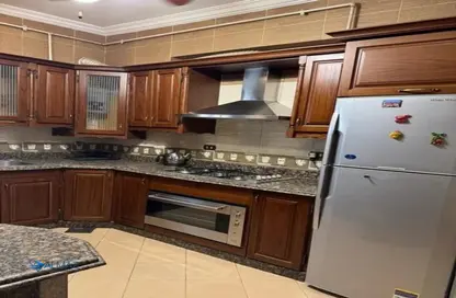 Apartment - 3 Bedrooms - 2 Bathrooms for sale in Doctor Yassin Abdel Ghaffar St. - Area C - Ganoob El Acadimia - New Cairo City - Cairo