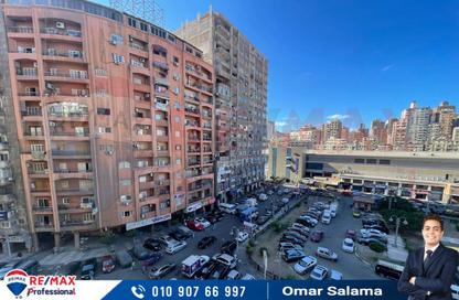 Apartment - 3 Bedrooms - 2 Bathrooms for sale in Mohamed Bahaa Al Din Al Ghouri St. - Smouha - Hay Sharq - Alexandria