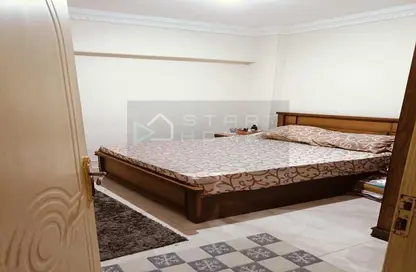 Apartment - 2 Bedrooms - 1 Bathroom for sale in 16th District - Sheikh Zayed City - Giza