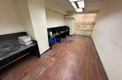 Office Space - Studio - 3 Bathrooms for rent in Sarayat Al Maadi - Hay El Maadi - Cairo