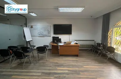 Office Space - Studio - 2 Bathrooms for rent in Maadi - Hay El Maadi - Cairo