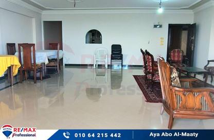 Apartment - 4 Bedrooms - 3 Bathrooms for sale in Al Geish Road - Glim - Hay Sharq - Alexandria