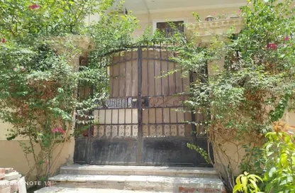 Apartment - 2 Bedrooms - 2 Bathrooms for sale in West Arabella - 5th Settlement Compounds - The 5th Settlement - New Cairo City - Cairo