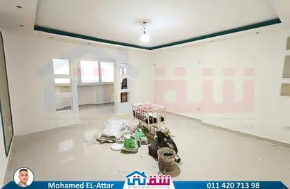 Apartment - 2 Bedrooms - 1 Bathroom for sale in Sporting - Hay Sharq - Alexandria