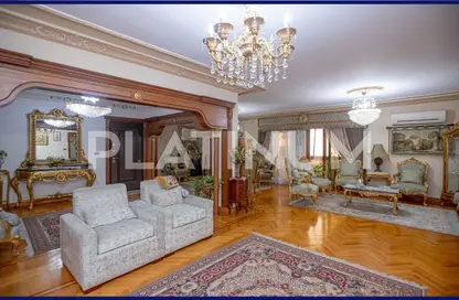 Apartment - 6 Bedrooms - 3 Bathrooms for sale in Mostafa Kamel St. - Smouha - Hay Sharq - Alexandria