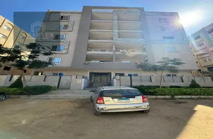 Apartment - 3 Bedrooms - 2 Bathrooms for sale in 2nd Neighborhood - 2nd District West - Shorouk City - Cairo