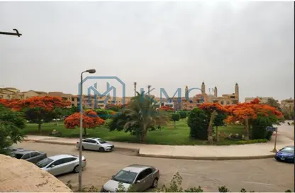 Apartment - 4 Bedrooms - 2 Bathrooms for sale in Shafik Mitri Sedrak St. - Area E - Ganoob El Acadimia - New Cairo City - Cairo