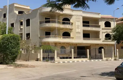 Apartment - 4 Bedrooms - 2 Bathrooms for sale in El Banafseg 12 - El Banafseg - New Cairo City - Cairo