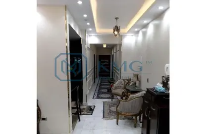 Apartment - 3 Bedrooms - 2 Bathrooms for sale in Area G - Ganoob El Acadimia - New Cairo City - Cairo