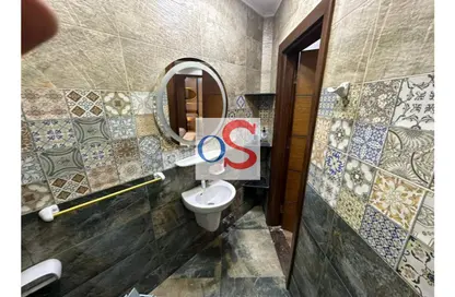 شقة - 3 غرف نوم - 2 حمامات للايجار في الحي السادس عشر - الشيخ زايد - الجيزة