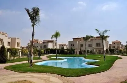 Villa - 4 Bedrooms - 4 Bathrooms for rent in Greens - 6th District - Sheikh Zayed City - Giza