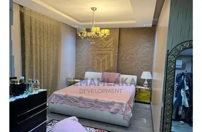 Apartment - 4 Bedrooms - 3 Bathrooms for sale in Al Mostathmir El Saghir - 10th District - Sheikh Zayed City - Giza