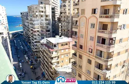 Apartment - 3 Bedrooms - 3 Bathrooms for sale in Khaled Ibn Al Walid St. - Miami - Hay Awal El Montazah - Alexandria