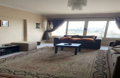 Apartment - 2 Bedrooms - 2 Bathrooms for sale in Al Laselky St. - El Laselky - New Maadi - Hay El Maadi - Cairo