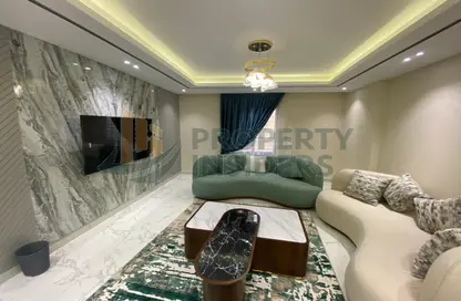 Apartment - 2 Bedrooms - 2 Bathrooms for rent in Gameat Al Dewal Al Arabeya St. - Mohandessin - Giza