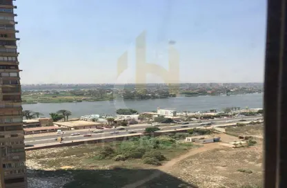 Apartment - 2 Bedrooms - 1 Bathroom for sale in Cornish El Nile St. - Maadi - Hay El Maadi - Cairo