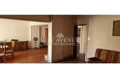 Apartment - 2 Bedrooms - 2 Bathrooms for sale in Haeet Al Nazafa St. - Dokki - Giza