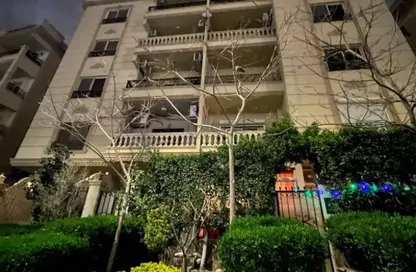 Apartment - 3 Bedrooms - 2 Bathrooms for sale in El Narges Buildings - Al Narges - New Cairo City - Cairo