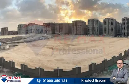 Apartment - 3 Bedrooms - 3 Bathrooms for sale in Al Shohada Square St. - Smouha - Hay Sharq - Alexandria