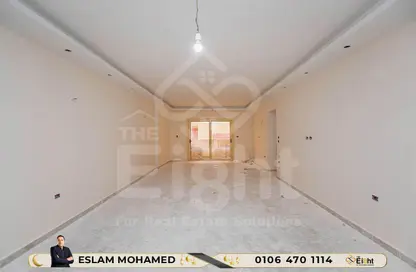 Apartment - 3 Bedrooms - 2 Bathrooms for sale in Fouad St. - Raml Station - Hay Wasat - Alexandria