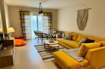 Chalet - 2 Bedrooms - 2 Bathrooms for sale in Azha - Al Ain Al Sokhna - Suez