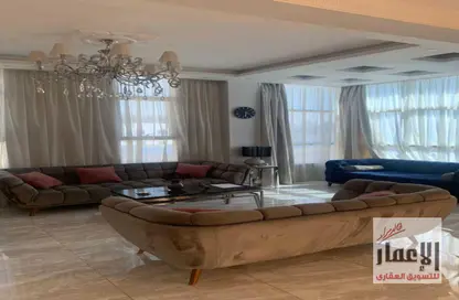 Apartment - 4 Bedrooms - 3 Bathrooms for sale in 8th District - Sheikh Zayed City - Giza