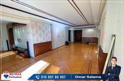 Apartment - 3 Bedrooms - 2 Bathrooms for rent in Albert Al Awal St. - Smouha - Hay Sharq - Alexandria