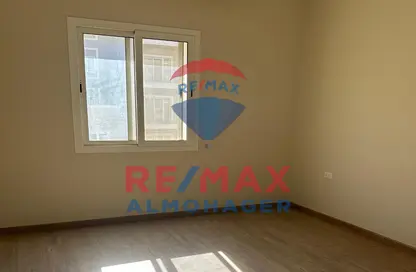 Apartment - 2 Bedrooms - 2 Bathrooms for rent in October Plaza - 6 October Compounds - 6 October City - Giza