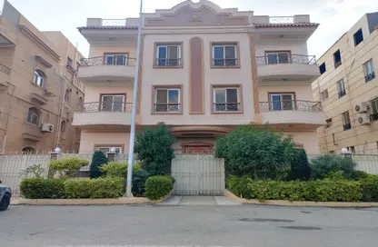 Apartment - 4 Bedrooms - 4 Bathrooms for sale in El Banafseg 1 - El Banafseg - New Cairo City - Cairo