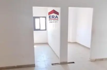 Factory - Studio - 2 Bathrooms for rent in The Industrial Zone - 5th Settlement Compounds - The 5th Settlement - New Cairo City - Cairo