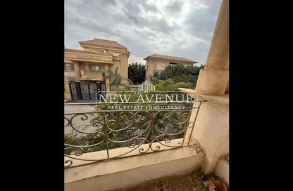 Villa - 4 Bedrooms - 5 Bathrooms for sale in Maxim - The 1st Settlement - New Cairo City - Cairo