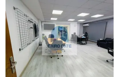 Office Space - Studio for sale in Zahraa Al Maadi St. - Degla - Hay El Maadi - Cairo