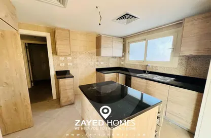 Apartment - 2 Bedrooms - 3 Bathrooms for rent in New Giza - Cairo Alexandria Desert Road - 6 October City - Giza