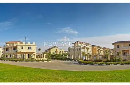 Villa - 4 Bedrooms - 5 Bathrooms for sale in Maxim - The 1st Settlement - New Cairo City - Cairo