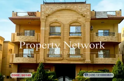 Apartment - 2 Bedrooms - 2 Bathrooms for rent in Area C - Ganoob El Acadimia - New Cairo City - Cairo