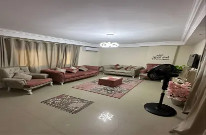 Apartment - 2 Bedrooms - 1 Bathroom for sale in Wadi Al Nile St. - Mohandessin - Giza