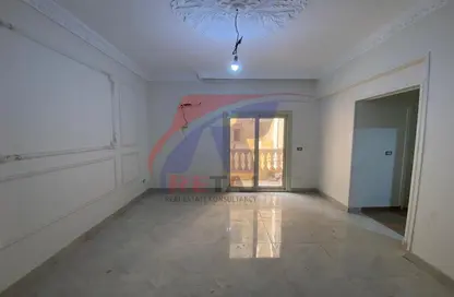 Apartment - 2 Bedrooms - 2 Bathrooms for sale in South Lotus - El Lotus - New Cairo City - Cairo