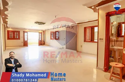 Apartment - 3 Bedrooms - 2 Bathrooms for sale in Ahmed Maher St. - Al Mansoura - Al Daqahlya