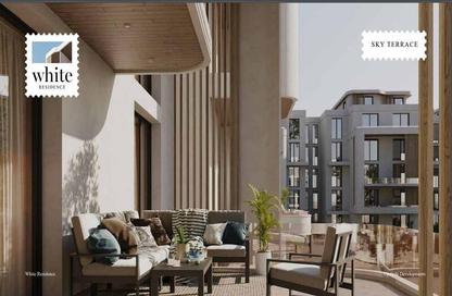 Apartment - 2 Bedrooms - 2 Bathrooms for sale in White Residence - 5th Settlement Compounds - The 5th Settlement - New Cairo City - Cairo