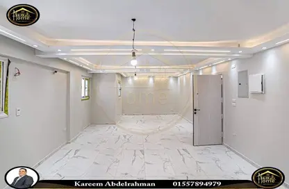 Apartment - 3 Bedrooms - 3 Bathrooms for sale in Mostafa Fahmy St. - Glim - Hay Sharq - Alexandria
