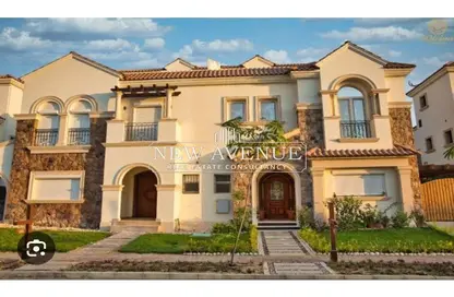 Villa - 3 Bedrooms - 4 Bathrooms for sale in Divina Gardens - 3rd District West - Shorouk City - Cairo