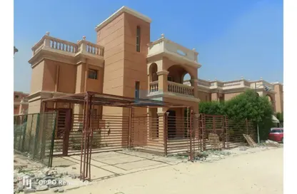 Villa - 3 Bedrooms - 3 Bathrooms for sale in Stella Location - El Shorouk Compounds - Shorouk City - Cairo