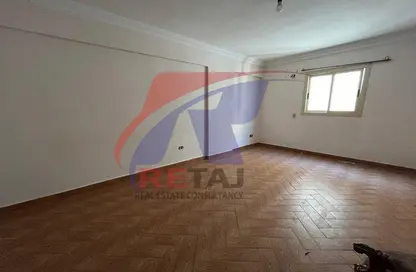 Apartment - 3 Bedrooms - 2 Bathrooms for sale in Abdelrahman Sedky St. - 6th Zone - Nasr City - Cairo