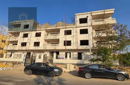 Apartment - 3 Bedrooms - 3 Bathrooms for sale in 1st Neighborhood - 7th District - Shorouk City - Cairo