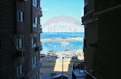 Apartment - 2 Bedrooms - 1 Bathroom for sale in El Gaish Road - Miami - Hay Awal El Montazah - Alexandria