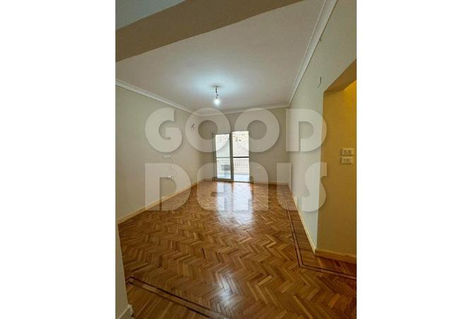 Apartment - 2 Bedrooms - 2 Bathrooms for sale in Al Merghany St. - Ard El Golf - Heliopolis - Masr El Gedida - Cairo