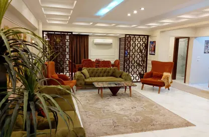 Apartment - 2 Bedrooms - 2 Bathrooms for rent in Al Dokki St. - Dokki - Giza