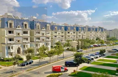 Apartment - 3 Bedrooms - 3 Bathrooms for sale in Kingsway - Boulevard Road - Green Belt - 6 October City - Giza