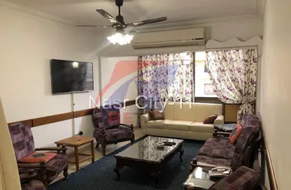 Apartment - 2 Bedrooms - 1 Bathroom for rent in Ibn Al Nafis St. - 6th Zone - Nasr City - Cairo